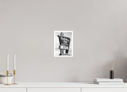 ISO A5 (14,8 x 21 cm), Ilford B&W Photo Print Under Acrylic Glass Hotel, Motel