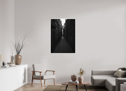 32 x 44.8″, Fine Art Print Anchor Close, Edinburgh